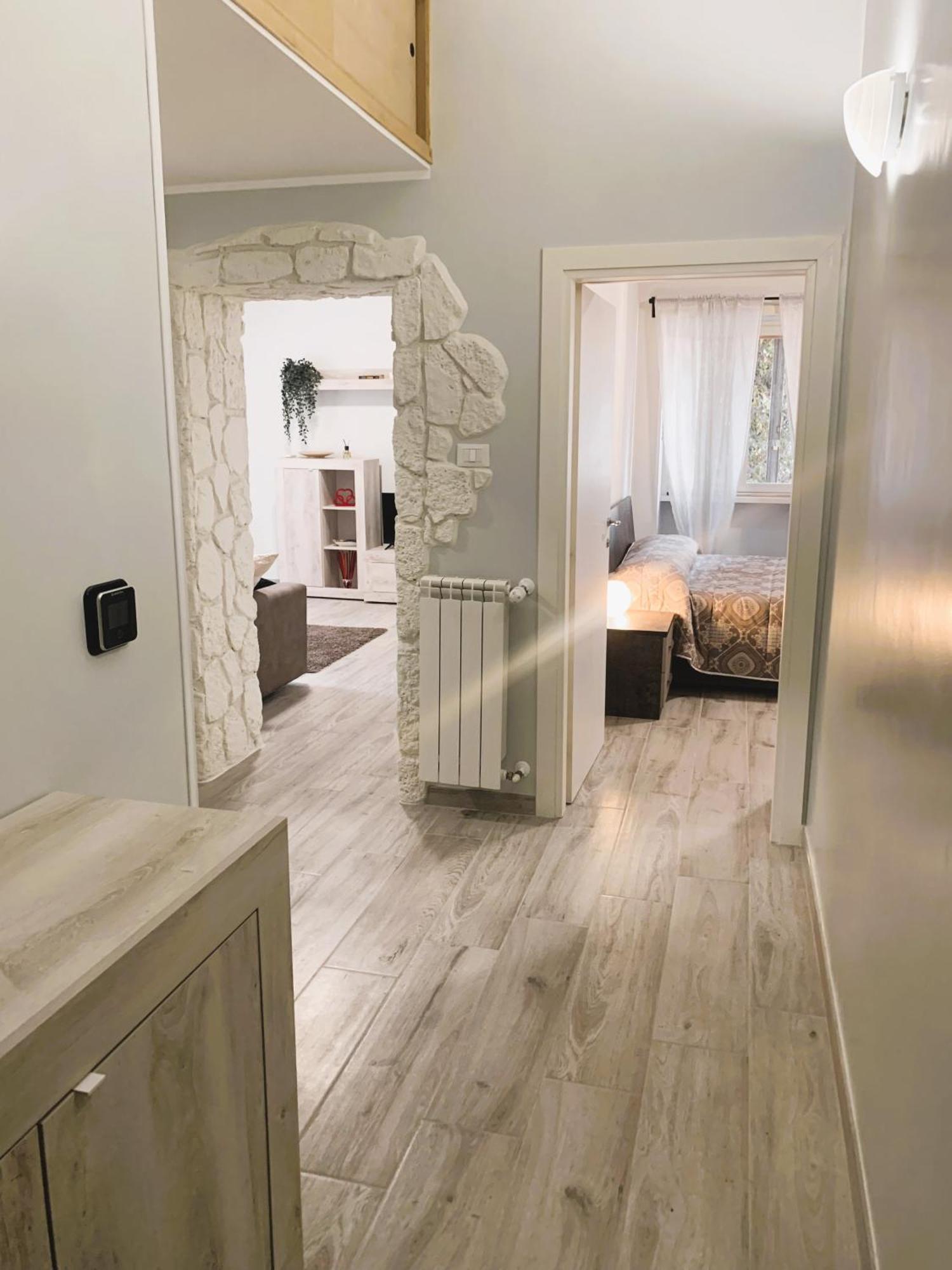 Station House Appartement Ostia Buitenkant foto